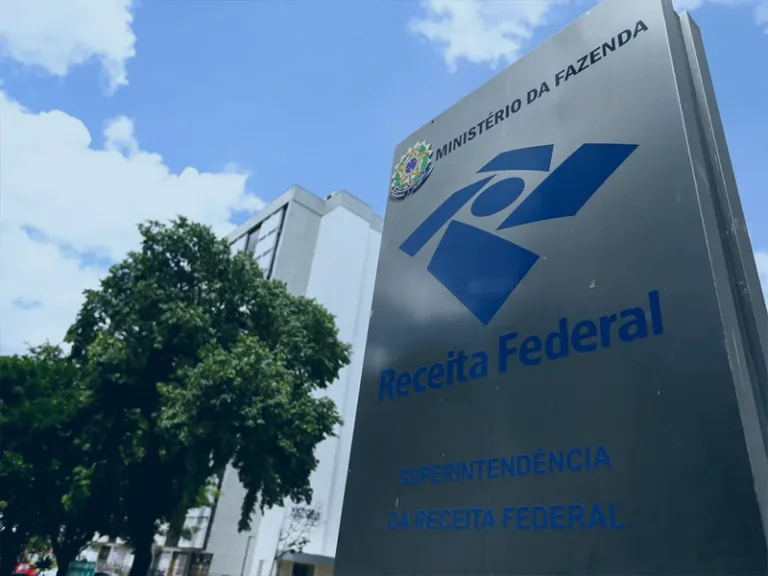 Fachada da Receita Federal, responsável pelo projeto piloto da Reforma Tributária do qual a CB Sistemas participa
